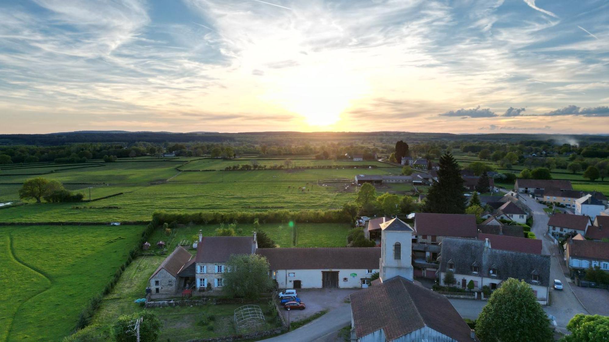 Morvan Sejours Antully Екстериор снимка